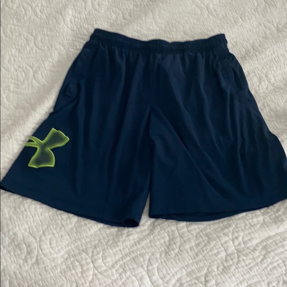 Under armour men’s shorts medium